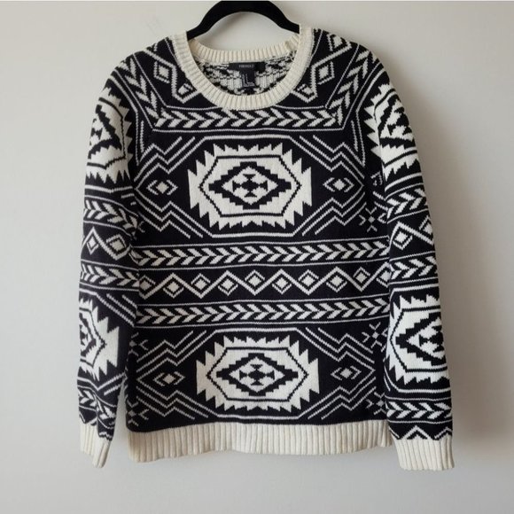 FOREVER 21 Black and Cream Patterned Aztec Navajo Crew Neck Sweater Size S - Picture 2 of 10